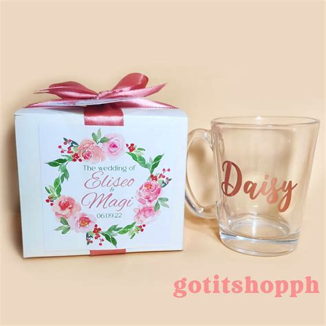 personalized birthday souvenirs.